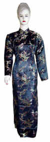 blacklongsleevecheongsam.jpg (55243 bytes)