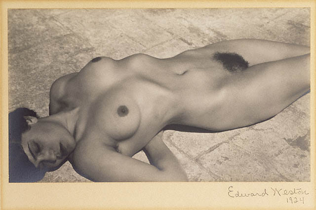 Edward Weston
Nude, Mexico
gelatin silver print
1924
9 5/16 x 5 3/8 inches