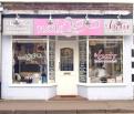 N2G Salon Front (52k)
