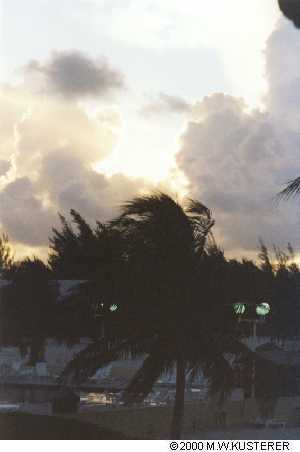 cloudsunrisevert