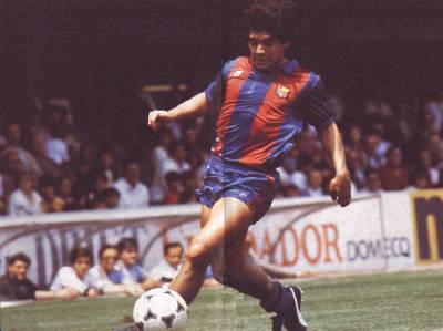 Maradona_with_Barcelona