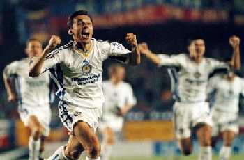 Dynamo Kiev celebrates his deciding penalty kick against Sparta Prague