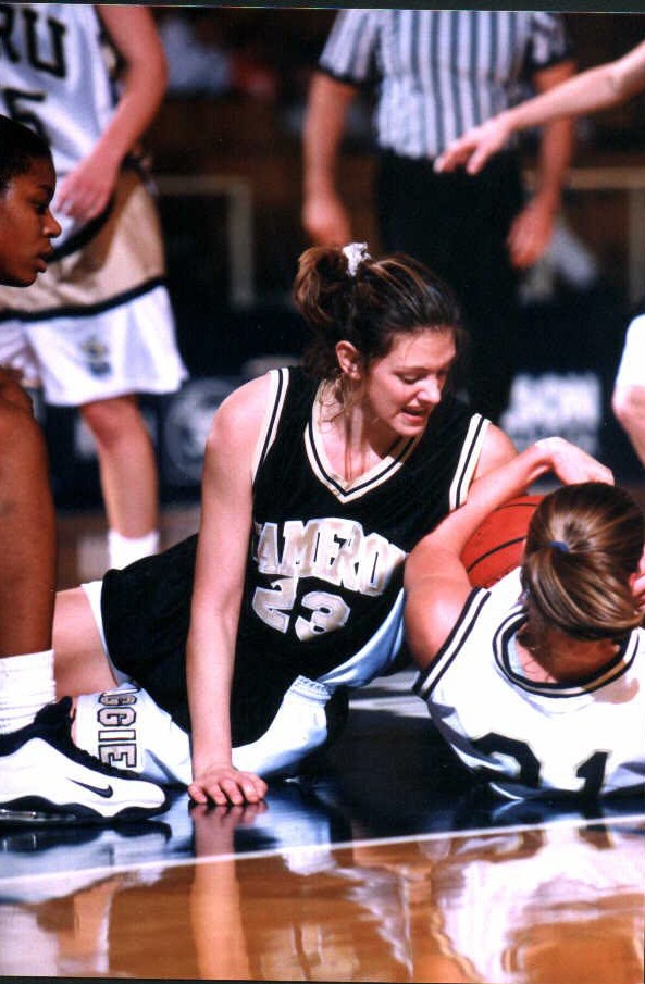 Summer Bode fighting for a loose ball