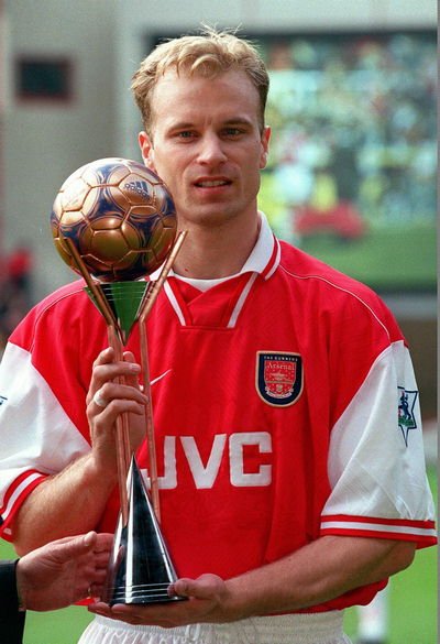 bergkamp1.jpg (52866 bytes)
