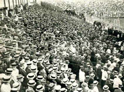 1929 