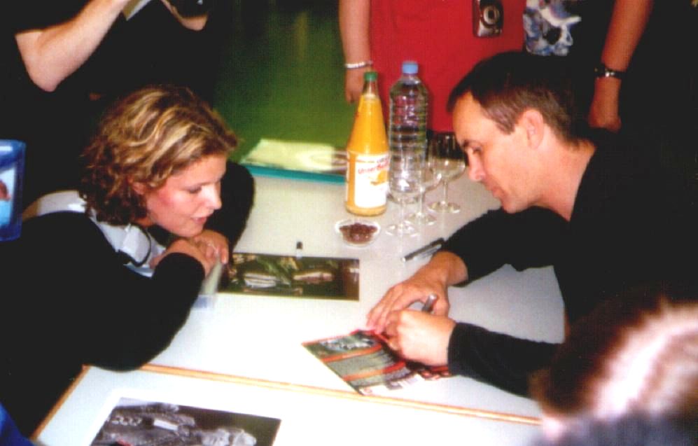 Jeffrey Combs and devoted fan