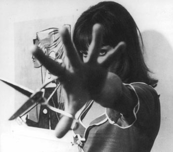 annakarina.jpg (17308 bytes)