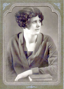 Violette Wakeland