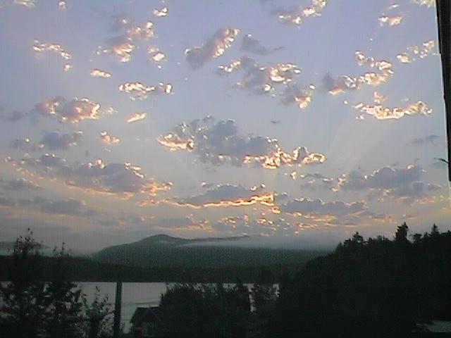 sunrise.jpg - 55651 Bytes