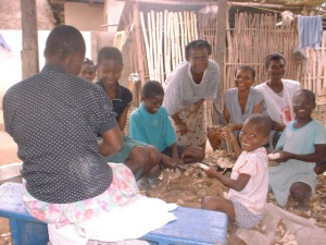 children lending hand