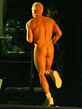 Eminem has a flat butt.