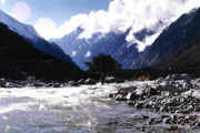 nepal_4.jpg (19952 bytes)