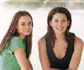  Alexis Bledel and Lauren Graham  