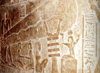 Wandrelief in Dendera