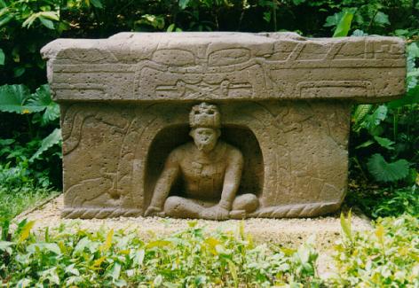 Olmeken Statue
