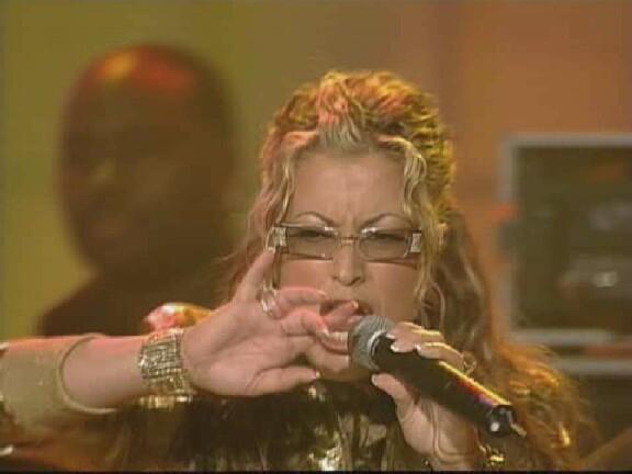 anastacia122.jpg