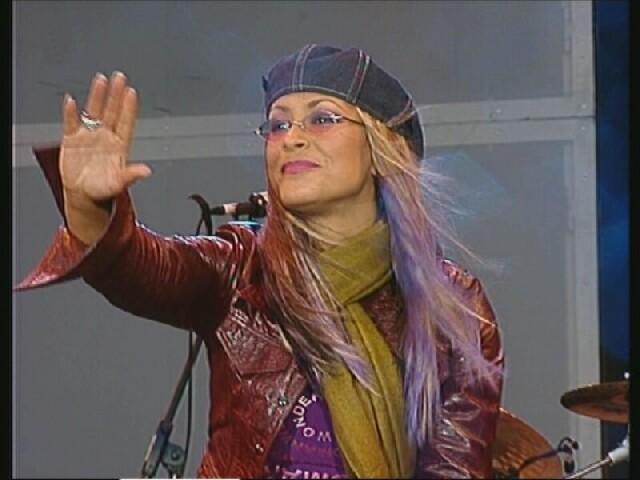 anastacia129.jpg
