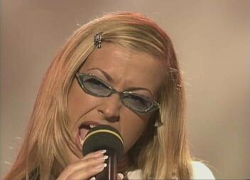 anastacia73.jpg
