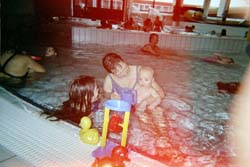 darius.u.oma-ingrid.u.charlotte.schwimmbad2