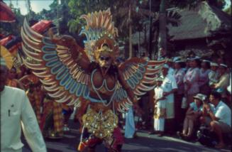 Garuda Figur