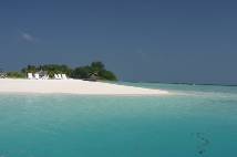 Veligandu Island