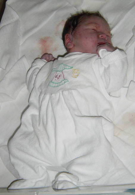 Baby Picture 01 08-May-2005