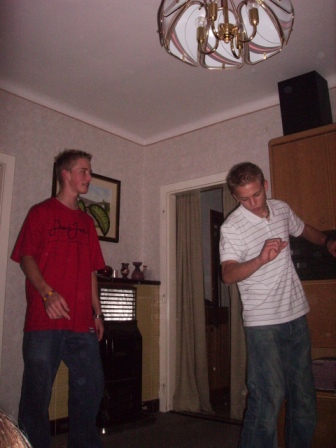 alex, flo