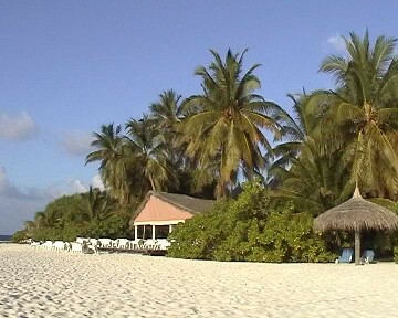 Strand vor der Bar