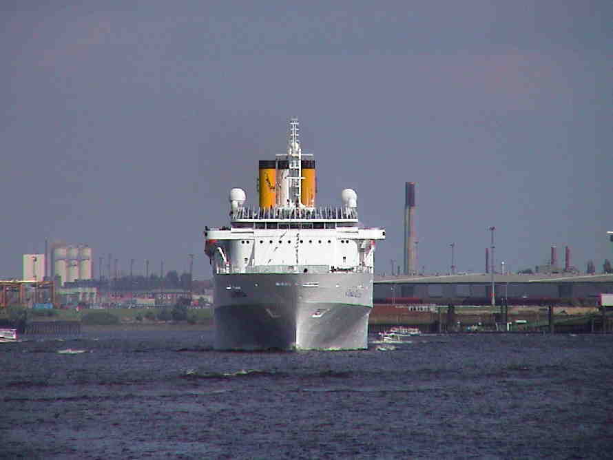 Costa Marina - Auslaufen aus Hamburg (Frontansicht)