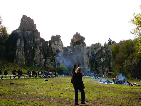 Walpurgis 2002 an den Externsteinen