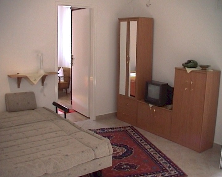 Ap2_Wohnzimmer.jpg (92460 Byte)