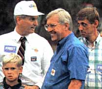 Rep Duncan, Gov Sundquist and unID Hitler Youth. © J Miles Carey Knoxville News Sentinel 10/23/94