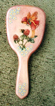Denise - hairbrush