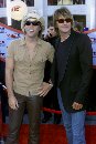 Jon & Richie on red carpet at 2001 MTV Video Music Awards