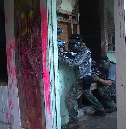 DAVE AND KENNY SPRAYIN' 'EM DOWN 