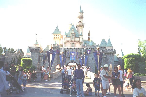 Disney_Land1.jpg