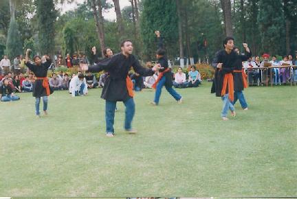 juloos2.jpg (25746 bytes)
