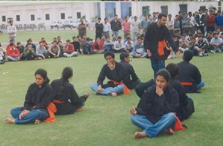 juloos3.jpg (25951 bytes)
