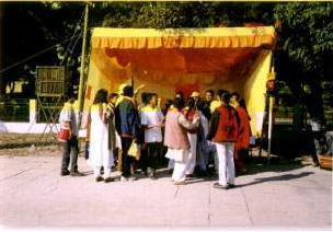 taj1.jpg (16657 bytes)