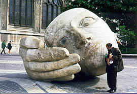 big head sculpture picture