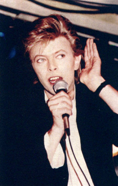 canyouhearme.jpg (55345 bytes)