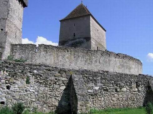Biserica fortificata din Câlnic-Kelling