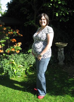 clairbumptwo13weeks.jpg