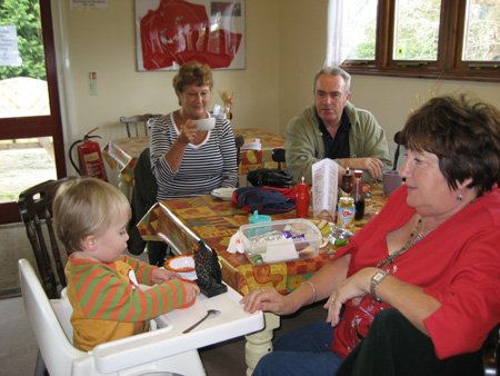 aunty_sue_uncle_john_honeyb.jpg