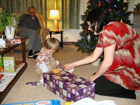 presentoffauntyemmaandunclesteve.jpg