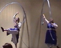 ... tiny stages  O_O!