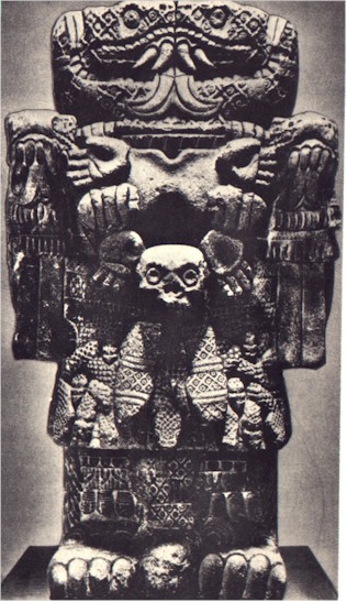 Coatlicue statue