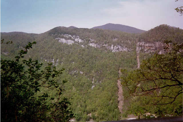 mountain.jpg (34005 bytes)
