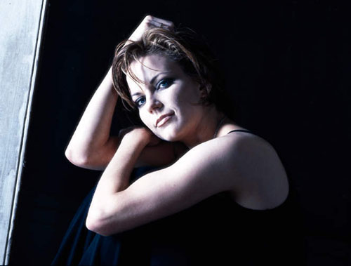 martinamcbride6.jpg (31499 bytes)