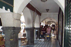 porti1.JPG (23502 bytes)